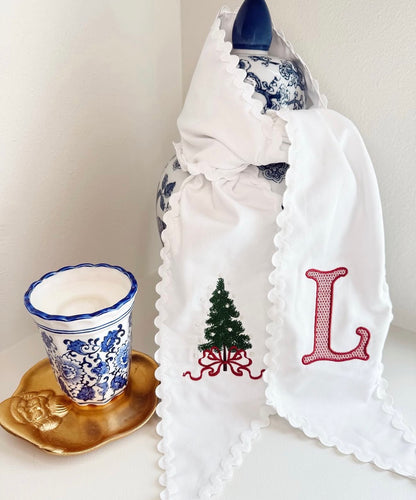 Scalloped Wreath Sash