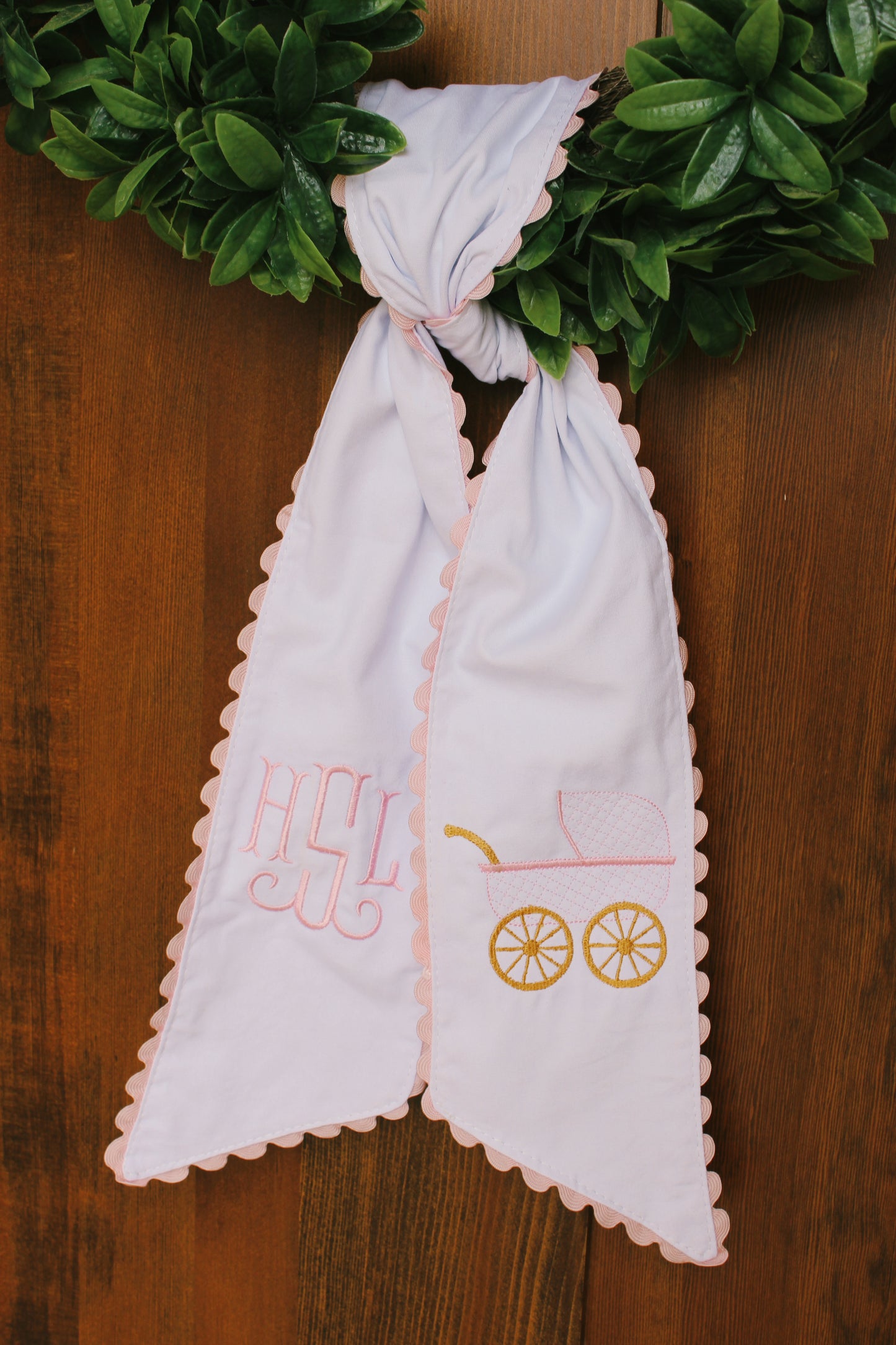 Scalloped Wreath Sash